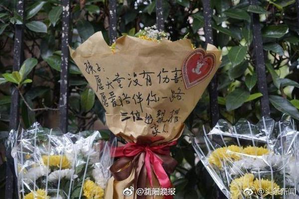 ESPN：切尔西正加快对西蒙斯的追逐，莱比锡为其标价超6000万欧元